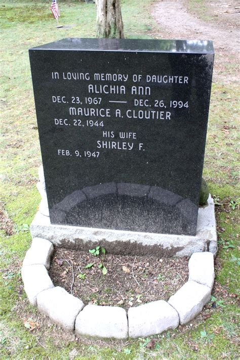 Alichia A Cloutier 1967 1994 Find A Grave Memorial