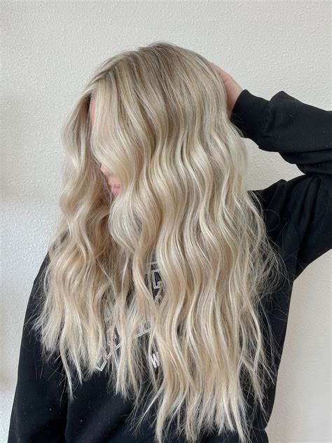 This guide blonde hair layers helps you choose the best look 42