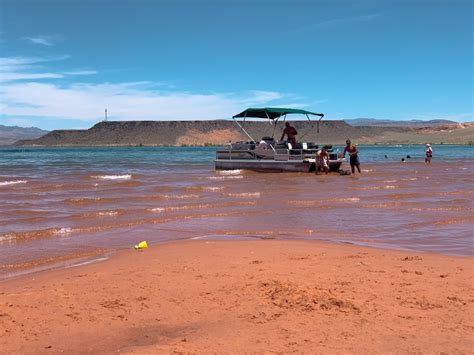 Ultimate Guide To Sand Hollow State Park | Southwest Explorers