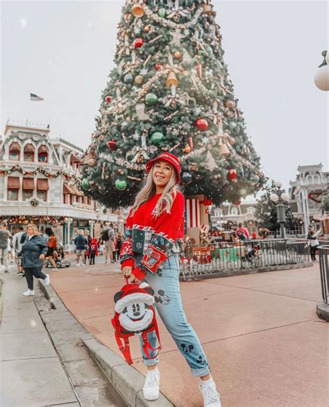 What To Wear To Disney World Summer And Winter Outfits April 2023 Artofit