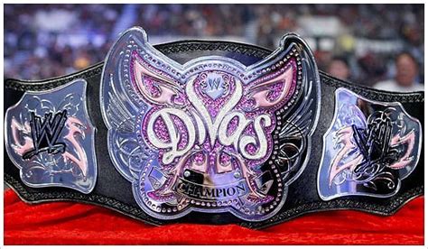 Page 5 - 5 Best WWE Diva's Champions of All Time