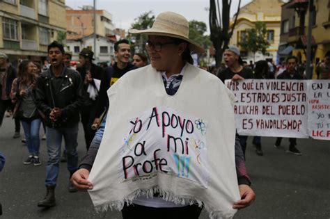 VIDEOS Y GALERÍA Así transcurrieron las marchas universitarias en Bogotá