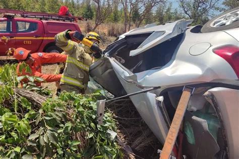 Tragédia no Norte de Minas Gerais casal morre e uma jovem fica ferida