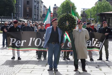 Milano La Commemorazione Dell Estrema Destra Per I Caduti Rsi La