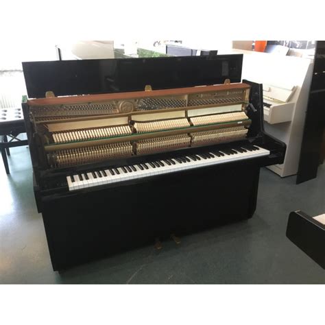 Piano Droit Hyundai U Cm Noir Brillant