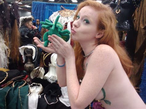 Nude Comic Con Celebrity Photos Leaked