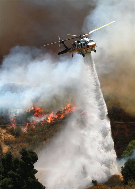 Los Angeles County Fire Department Air Operations Firehawk Unit Receives HAI’s Salute to ...