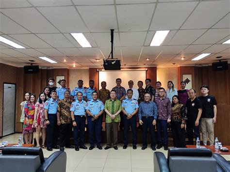 Institut Bisnis It B Welcomes The Visit Of Kopasgat Tni Au Ib It B