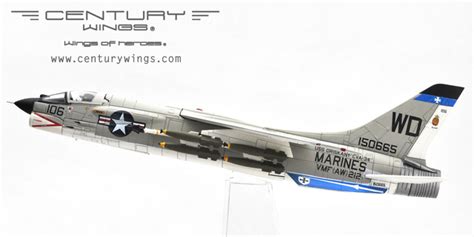 Century Wings CW001624 Century Wings Vought F-8E Crusader VMF (AV)-21 ...