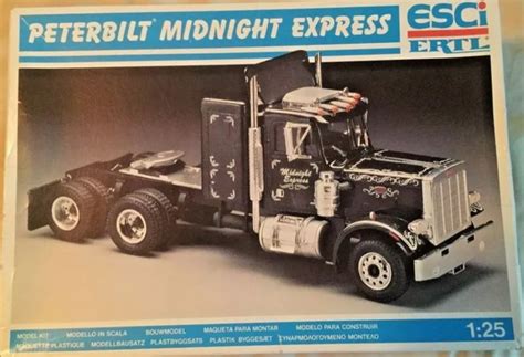 Pin By Tim On Model Kit Boxes BIG RIGS Model Truck Kits Trucks