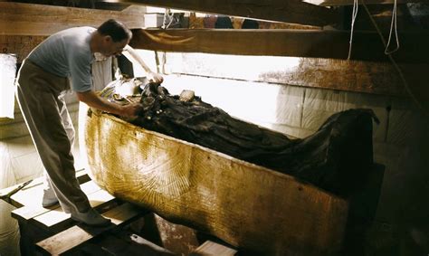 Discovery Of King Tut S Tomb Told Through Colorized Photos