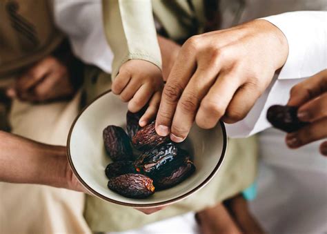 Lelucon Ramadhan Berbuka Dengan Kurma Yedepe