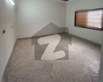 Triple Storey 240 Square Yards House For Sale In Gulshan E Iqbal