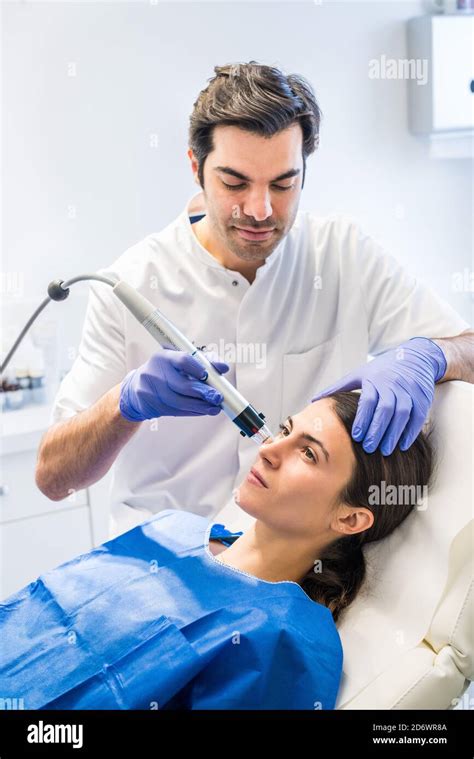 Surgical Scars Hi Res Stock Photography And Images Alamy