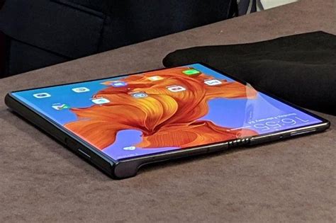 Here Are Some Of The Coolest Foldable Smartphones We Ve Seen So Far At