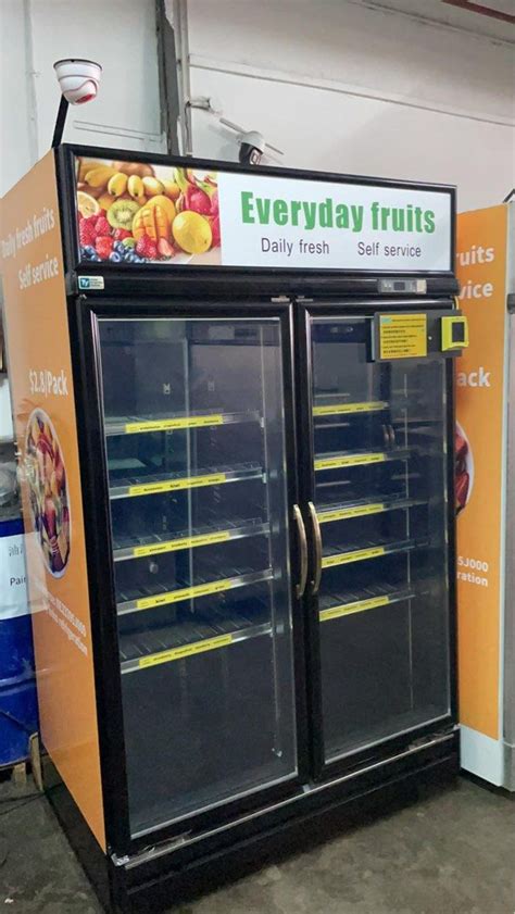 Self Service Fridge With Payment Collection System And Self Delivery