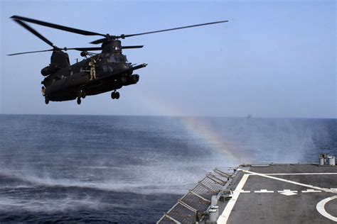 MH-47 Chinook | Military.com