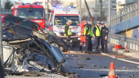 Smiertelny Wypadek Na Zjezdzie Z Trasy S79 Na Marynarska W Dniu 25 11