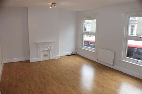 High Street South Norwood Bed Apartment Pcm Pw