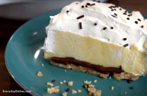 How To Make Chocolate Layered Vanilla Pudding Pie Everyday Dishes