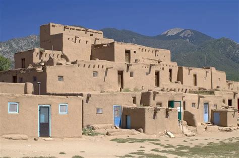 Adobe houses in new mexico | Adobe Houses in the Pueblo of Taos, New ...