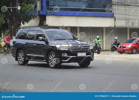 Toyota Land Cruiser 200 Vx R V8 Awd Suv Editorial Photo Image Of