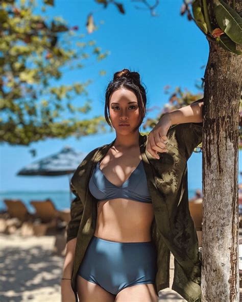 Potret Anya Geraldine Saat Habiskan Waktu Kerja Di Bali Seru Abis