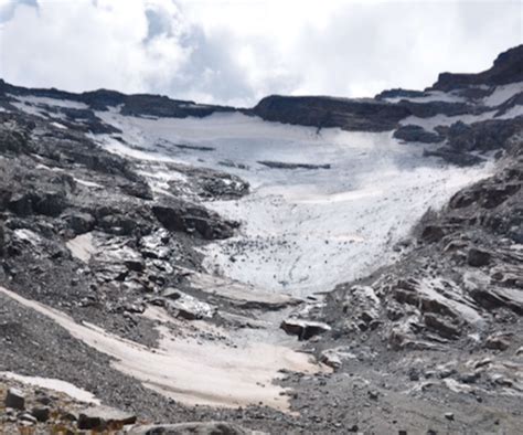 Gran Paradiso il ghiacciaio del Grand Etrèt arretra di ben 130 metri