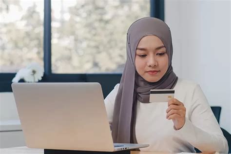 Inilah 8 Tips Aman Belanja Baju Lebaran Di Online Shop Yang Wajib