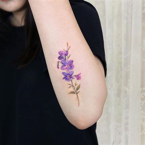 Pin By Ana Karine Cavalcanti On Tattoos Violet Tattoo Birth Flower