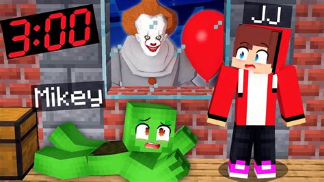 Jj And Mikey Hide From Scary Pennywise In Minecraft Challenge Maizen