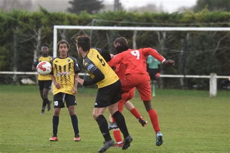 Album RUFFEC U17 RUELLE Photo N94 Club Football STADE