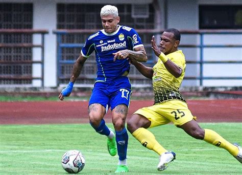 Mulanya Malu Malu Eh Lama Lama Ciro Alves Brace Goal Ke Gawang Barito