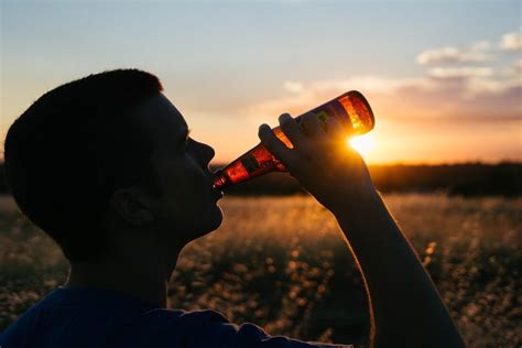 Skutki picia alkoholu skutki alkoholizmu Ośrodek leczenia uzależnień