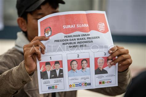 Penghitungan Suara Pilpres 2024 Di Bandung ANTARA Foto