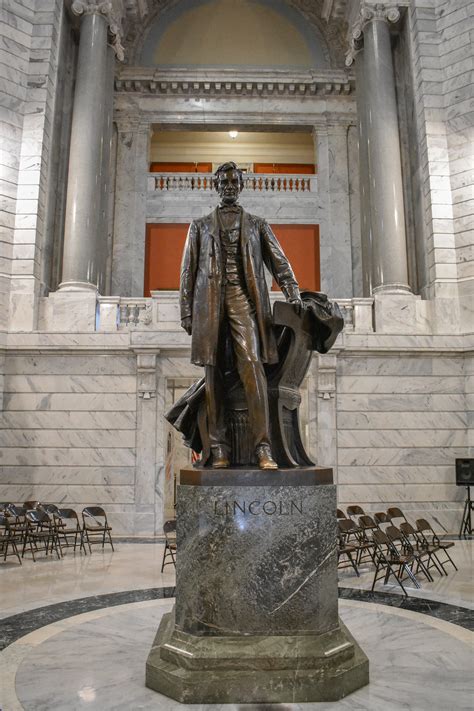 Lincoln Statue 1 Visit Frankfort Official Travel Guide For