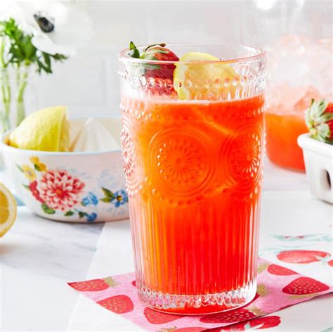 Best Strawberry Lemonade Recipe 28 Delicious Ways To Make It