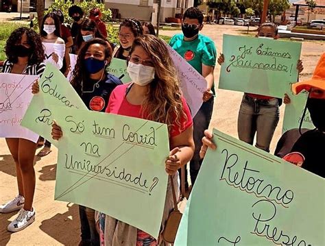 Mesmo Protesto De Estudantes Uepb Mant M Decis O De Adiar Volta S