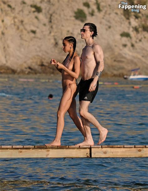 Fka Twigs On Beach Pics Everydaycum The Fappening