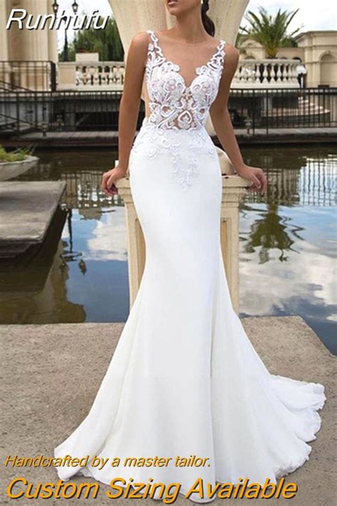 Runhufu Mermaid Wedding Dresses Sheer O Neck Sleeveless Lace