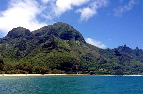 Tunnels Beach - Haena, Kauai Hawaii | Kauai.com