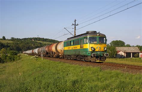 Euronaft Trzebinia 92 51 3630 276 5 Hauls A Tank Car Train Flickr