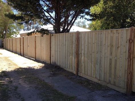 Paling Front Feature Fence With Exposed Posts Points And Capping