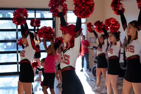 Dance, cheer teams prepare for homecoming – The Oracle