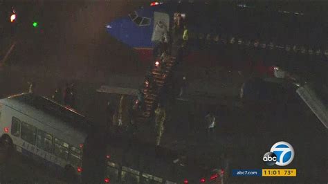 Southwest Airlines Flight Makes Emergency Landing After Tire Blows Out At Lax Abc7 Los Angeles