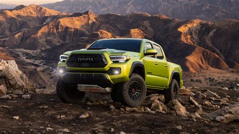 These 2022 Toyota Tacoma Models Still Offer A Manual Transmission