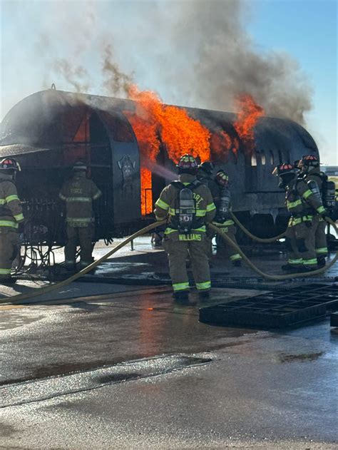 aircraft emergency training  louisville muhammad ali