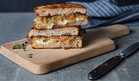 Grilled Cheese With Caramelized Onions Recipe