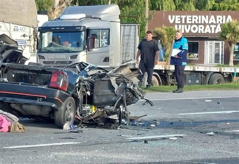 Terrible Accidente En Ruta 2 Un Auto En El Que Viajaba Una Familia