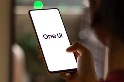 ui features  updates  complete guide   samsung ui layer